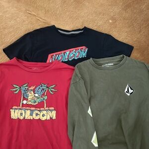 Lot of Volcom boys shirts